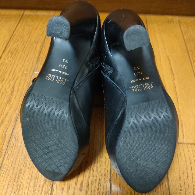 POOL SIDE(プールサイド)のPOOL SIDE プールサイドショートブーツ 22.5cm ブラック レディースの靴/シューズ(ブーツ)の商品写真