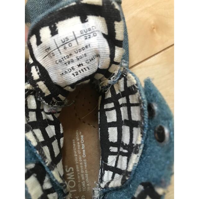 TOMS(トムズ)のTOMSスニーカー キッズ/ベビー/マタニティのベビー靴/シューズ(~14cm)(スニーカー)の商品写真