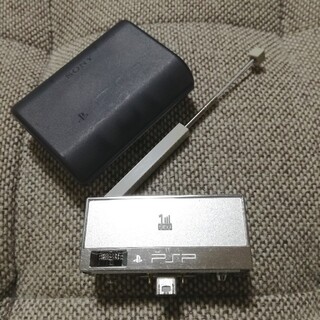 プレイステーションポータブル(PlayStation Portable)のPSP　ワンセグチューナー　ケース付き(携帯用ゲーム機本体)
