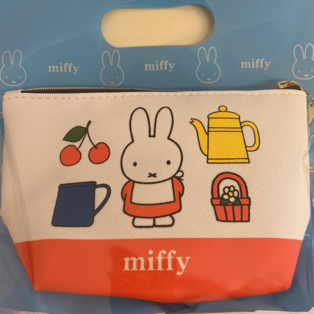 モロゾフ(モロゾフ)のコラボ Miffy ミッフィー ブルーナ モロゾフ チョコレート ポーチ 2点 食品/飲料/酒の食品(菓子/デザート)の商品写真