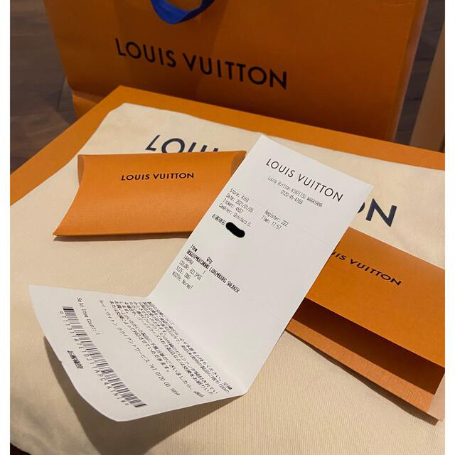 LOUIS VUITTON(ルイヴィトン)のルイヴィトン　スニーカー メンズの靴/シューズ(スニーカー)の商品写真