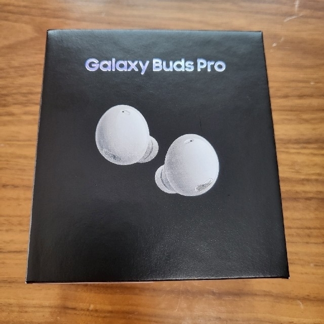 Galaxy(ギャラクシー)のBluetoothイヤホン  GALAXY Buds Pro ホワイト新品 スマホ/家電/カメラのオーディオ機器(ヘッドフォン/イヤフォン)の商品写真