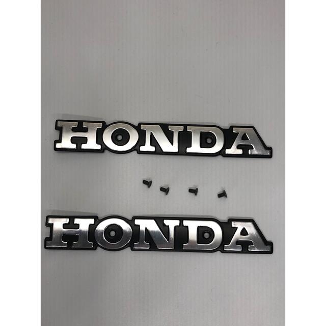 バイク　タンクエンブレム、二枚、ネジ付き HONDA 自動車/バイクの自動車(汎用パーツ)の商品写真