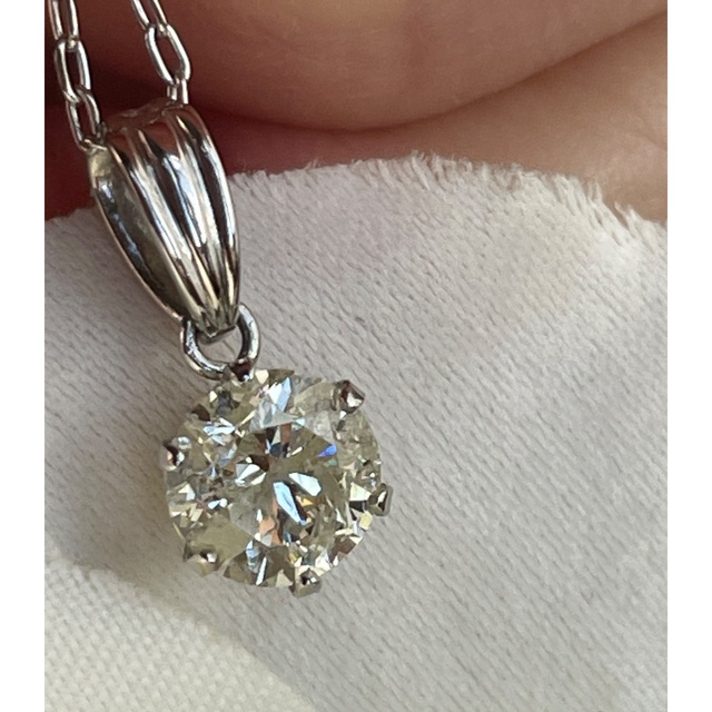 本日限定お値下げ♡大粒♡ダイヤモンド0.7ct♡(//∇//)ネックレス レディースのアクセサリー(ネックレス)の商品写真