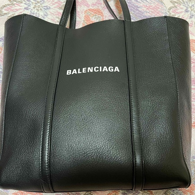 BALENCIAGA BAG(バレンシアガバッグ)のバレンシアガエブリデイトートXS ブラック レディースのバッグ(トートバッグ)の商品写真