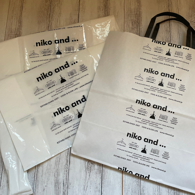 niko and...(ニコアンド)のniko and...  ショップ袋 レディースのバッグ(ショップ袋)の商品写真
