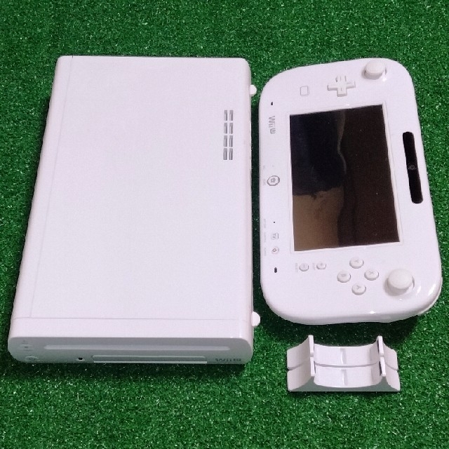 ニンテンドーWiiU本体プレミアムセット(白・シロ/32GB)#送料込み ニンテンドーWiiU本体プレミアムセット(白・シロ/32GB)#送料込み