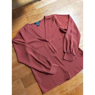 フォーエバートゥエンティーワン(FOREVER 21)のUsed[Forever21]Vネックトップス オフィス服(カットソー(長袖/七分))