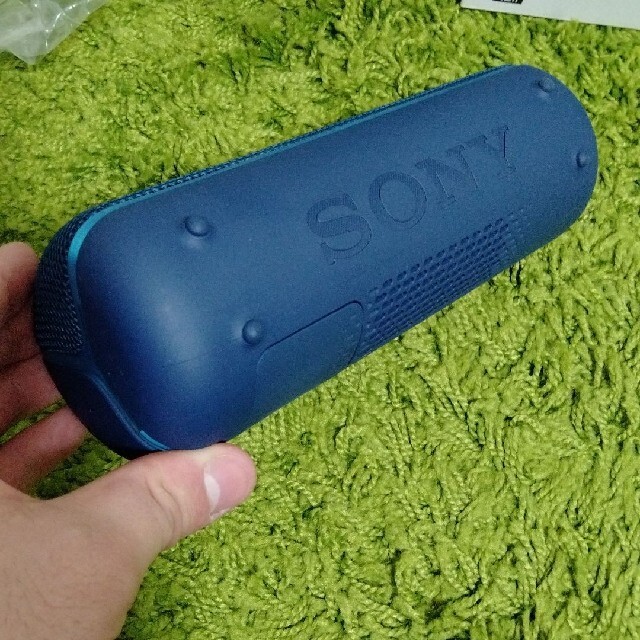 SONY(ソニー)のSONY SRS-XB22(L) スマホ/家電/カメラのオーディオ機器(スピーカー)の商品写真