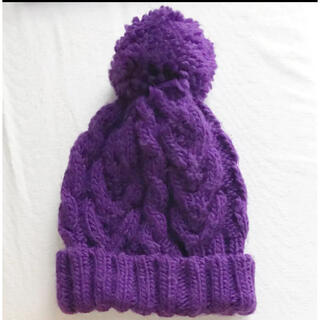 モコモコボンボン紫ニット帽(ニット帽/ビーニー)