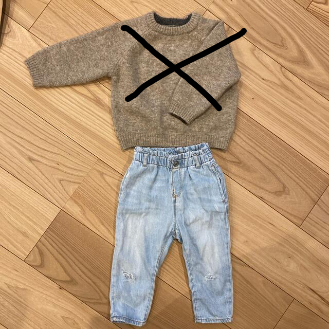 ZARA KIDS(ザラキッズ)のzarababy  12〜18months デニム キッズ/ベビー/マタニティのキッズ服女の子用(90cm~)(ニット)の商品写真