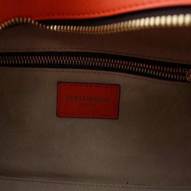 J&M DAVIDSON(ジェイアンドエムデヴィッドソン)のJ&Mデヴィッドソン OLIVIA ショルダーバッグ 2way オレンジ レディースのバッグ(ハンドバッグ)の商品写真