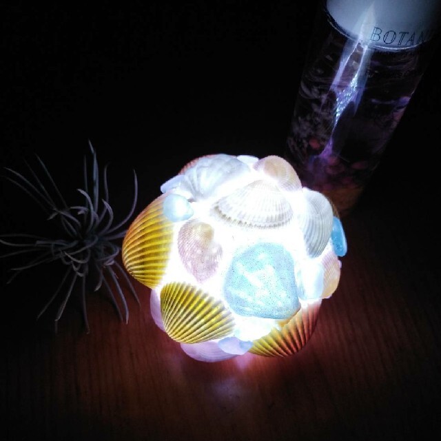 ～癒し～シェルランプ 貝殻ランプ インテリア/住まい/日用品のライト/照明/LED(フロアスタンド)の商品写真