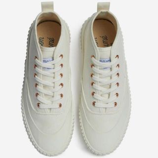 メゾンキツネ(MAISON KITSUNE')の【新品】MAISON KITSUNE スニーカー(スニーカー)