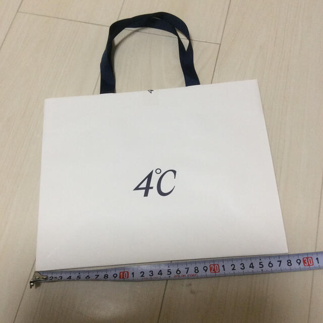 4℃(ヨンドシー)の4℃ ショッパー  袋 レディースのバッグ(ショップ袋)の商品写真
