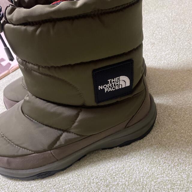 THE NORTH FACE(ザノースフェイス)のノースフェイス　ヌプシ　ブーティー　ニュートープ　29.０新品　未使用 メンズの靴/シューズ(ブーツ)の商品写真