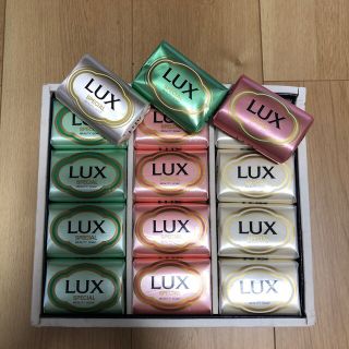 ラックス(LUX)の【あくあまりん様用】LUX 固形石鹸15個セット（1/2）(ボディソープ/石鹸)