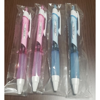 三菱鉛筆 - 新品未使用　三菱鉛筆　ジェットストリーム油性ボールペン　インク0.7㎜×4本