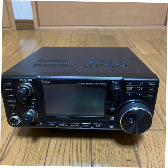 ☆メーカー保証付き　美品　ICOM IC-7300 50W　アンテナ付き 3