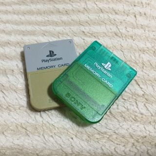 プレイステーション(PlayStation)のプレイステーション　メモリーカード(家庭用ゲーム機本体)