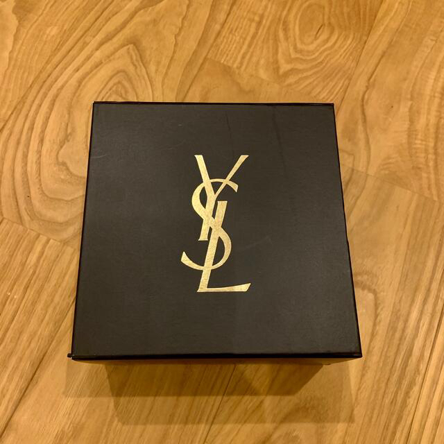 Yves Saint Laurent Beaute(イヴサンローランボーテ)の新品未使用　YSL ピュアショット ミニ キット コスメ/美容のキット/セット(コフレ/メイクアップセット)の商品写真