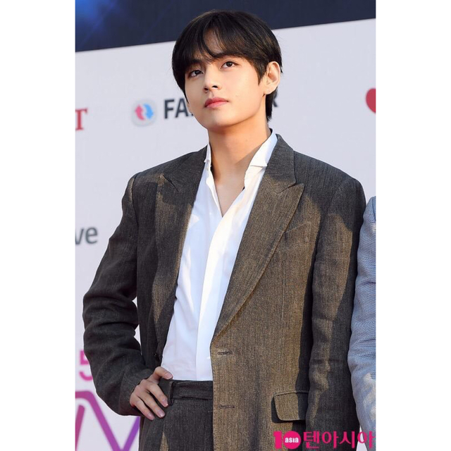 BTS V テヒョン テテ マスター マスタニム 額縁 フレーム ① BTS V テヒョン テテ マスター マスタニム 額縁 フレーム ①