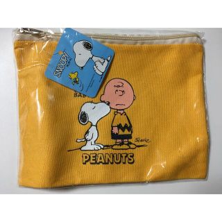 ピーナッツ(PEANUTS)のスヌーピー　コットンポーチ　イエロー　チャーリー・ブラウン(ポーチ)