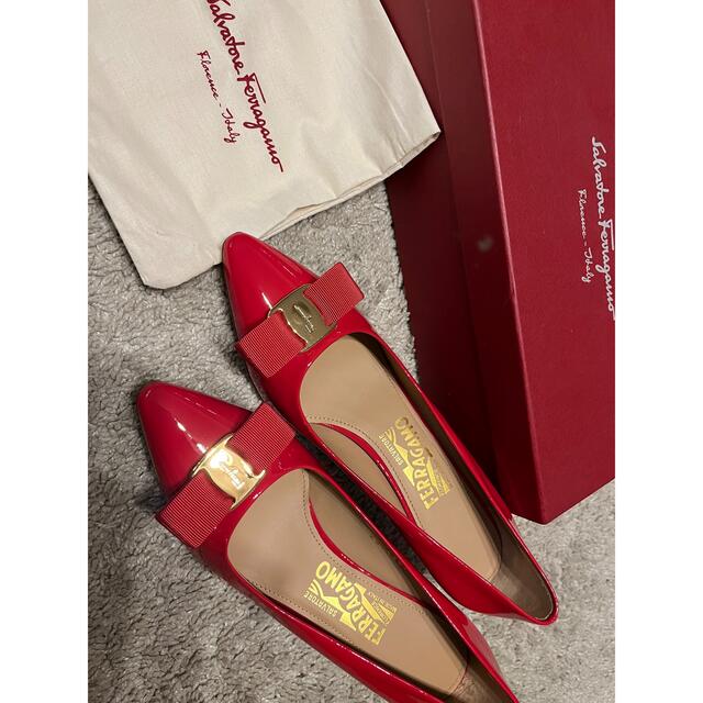 フェラガモ パンプス ローズ 新品 新品入荷 49.0%割引 stockshoes.co