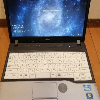 富士通 LIFEBOOK 12.1型 P772/G ノートパソコン