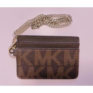 マイケルコース(Michael Kors)のマイケルコース　パスケース　カードケース　定期入れ(名刺入れ/定期入れ)