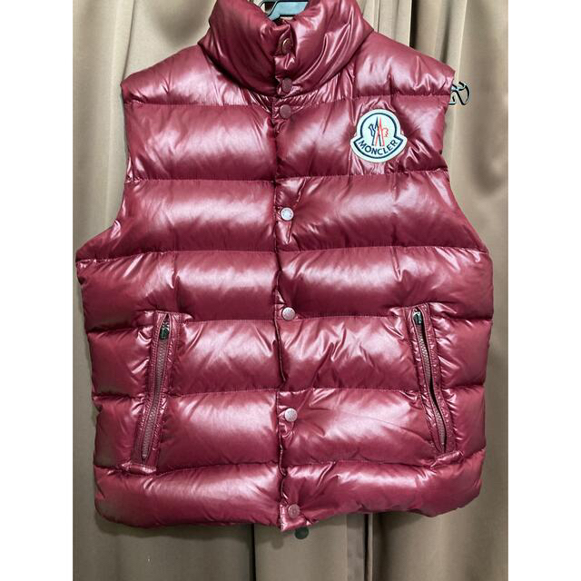 MONCLER(モンクレール)のMONCLER ベスト メンズのジャケット/アウター(ダウンベスト)の商品写真