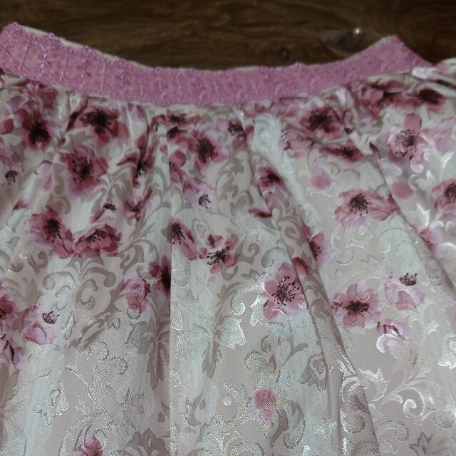 axes femme(アクシーズファム)のアクシーズファム　kawaii 桜柄スカート レディースのスカート(ひざ丈スカート)の商品写真