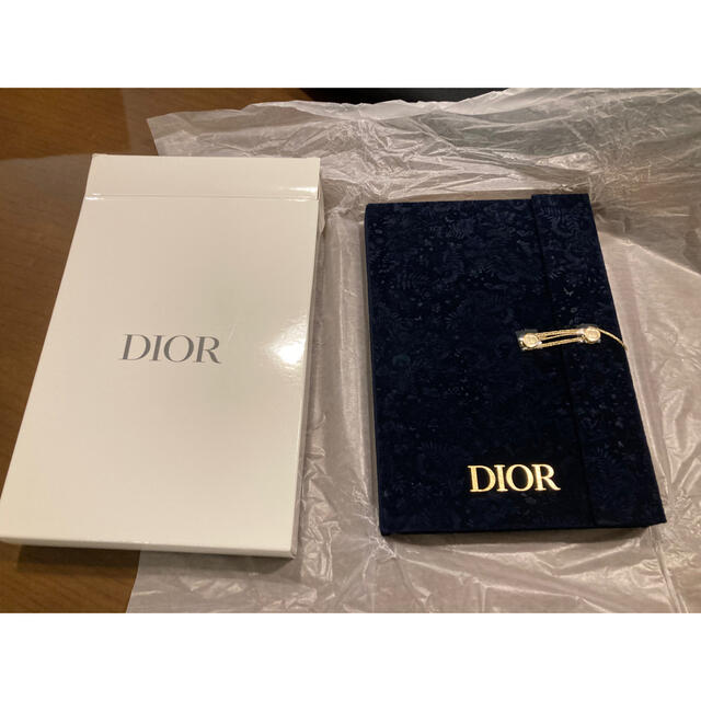 Dior(ディオール)の【H.R様用】Dior 2021クリスマスノベルティ エンタメ/ホビーのコレクション(ノベルティグッズ)の商品写真