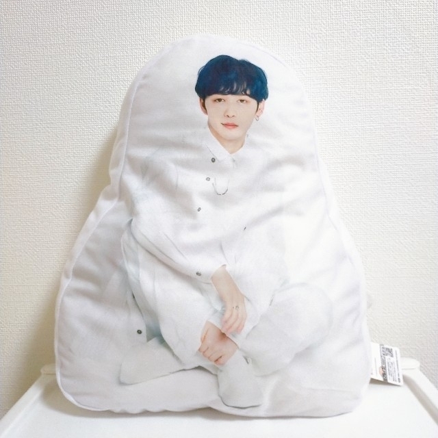 INI 後藤威尊  ダイカットクッション エンタメ/ホビーのタレントグッズ(アイドルグッズ)の商品写真