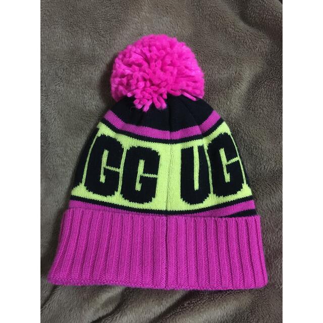UGG(アグ)のUGG アグ　ニット帽　帽子　新品　未使用 レディースの帽子(ニット帽/ビーニー)の商品写真
