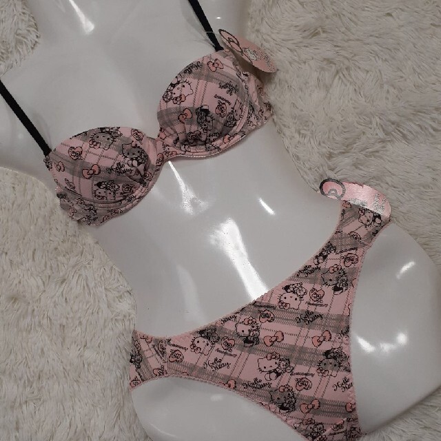 サンリオ - 新品 サンリオ キティーちゃん 下着 ブラジャー サンリオ - 新品 サンリオ キティーちゃん 下着 ブラジャー