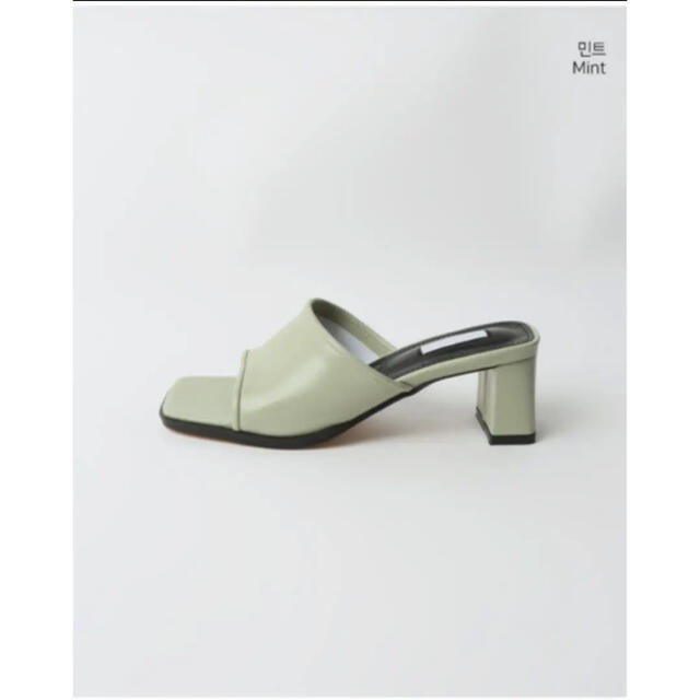 ZARA(ザラ)のBLACKUP ミントグリーン ミュール スクエアトゥ レディースの靴/シューズ(サンダル)の商品写真