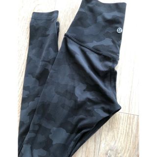 ルルレモン(lululemon)のlululemon美品ルルレモン迷彩柄　レギンス　サイズ２(ヨガ)