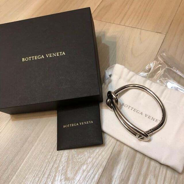 アクセサリーBOTTEGA VENETA ボッテガヴェネタ ブレスレット バングル