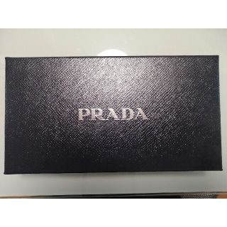 プラダ(PRADA)のプラダ　PRADA　財布　カメオ　中古品(長財布)