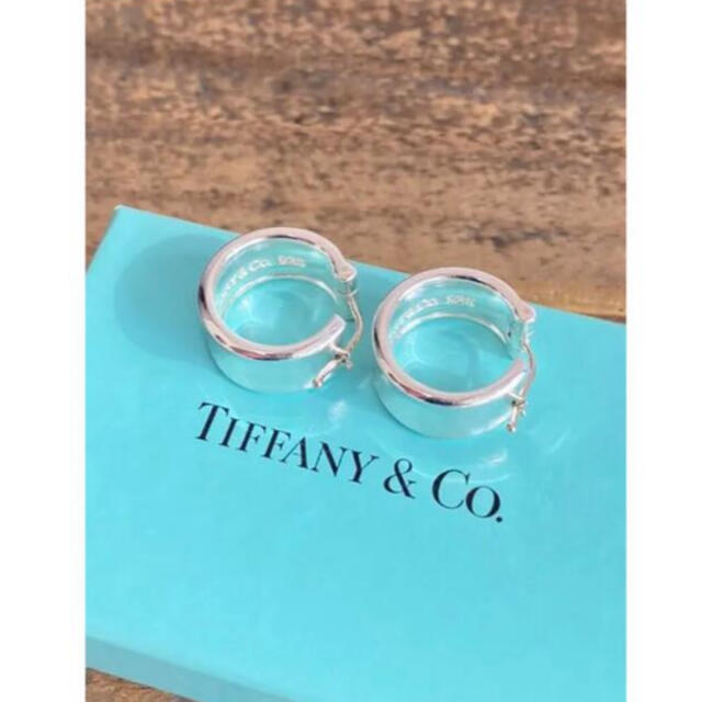 Tiffany & Co.(ティファニー)のティファニー　ピアス　フープ　シルバー　リング　1837 ワイドナロー  レディースのアクセサリー(ピアス)の商品写真