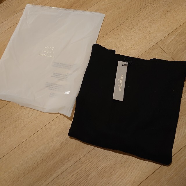 高評価低価 FEAR OF GOD - エッセンシャルズ パーカー LA限定 FOG ESSENTIALS リフレクターの通販 by クロネココネコ's shop|フィアオブゴッドならラクマ 2022安い