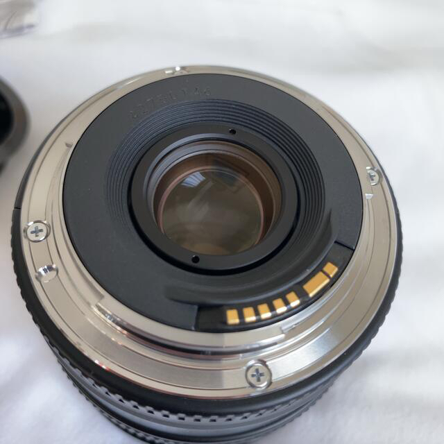 Canon EF20mm F2.8 USM 3