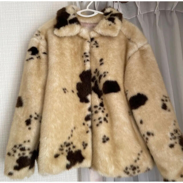 STYLENANDA - nugu unene カウ柄ファーコートの通販 by お洋服屋 STYLENANDA - nugu unene カウ柄ファーコートの通販 by お洋服屋