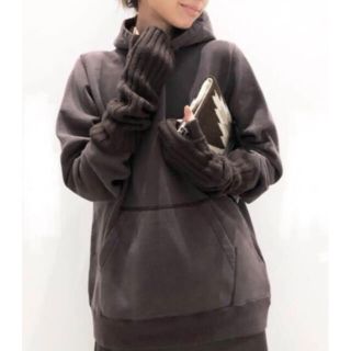 アパルトモンドゥーズィエムクラス(L'Appartement DEUXIEME CLASSE)の【REMI RELIEF/レミレリーフ】Sweat Parka アパルトモン(パーカー)