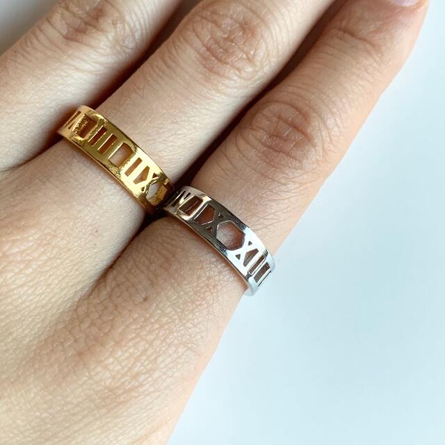 ローマ数字リングセット　ゴールド　シルバー レディースのアクセサリー(リング(指輪))の商品写真