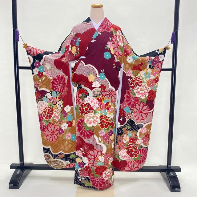 ニッサン・638 振袖☆正絹☆赤☆花柄☆刺繍☆成人式☆ステージ衣装☆裄