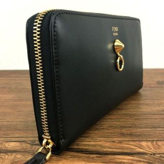 FENDI - 未使用品 FENDI 長財布 8M0299 黒 バイザウェイ 箱付き 104の