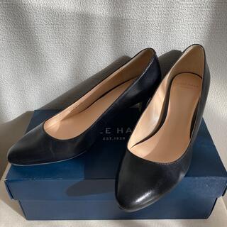 コールハーン(Cole Haan)のコールハーンCOLEHAAN黒パンプス22.5cm(ハイヒール/パンプス)