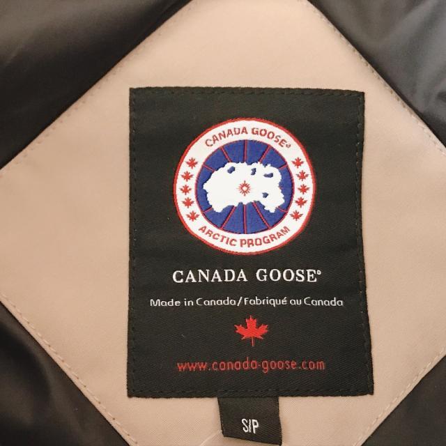 CANADA GOOSE(カナダグース)のカナダグース ダウンコート サイズS美品  - レディースのジャケット/アウター(ダウンコート)の商品写真